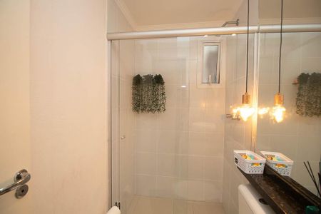 Apartamento à venda com 55m², 2 quartos e 1 vaga Apartamento à venda com 55m², 2 quartos e 1 vagaBanheiro 2
