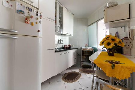 Apartamento à venda com 52m², 2 quartos e 1 vaga Apartamento à venda com 52m², 2 quartos e 1 vagaCozinha
