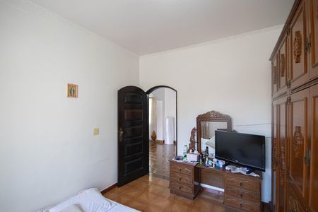 Apartamento à venda com 220m², 4 quartos e 2 vagas Apartamento à venda com 220m², 4 quartos e 2 vagasQuarto 1