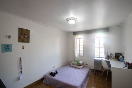 Apartamento à venda com 220m², 4 quartos e 2 vagas Apartamento à venda com 220m², 4 quartos e 2 vagasQuarto 2