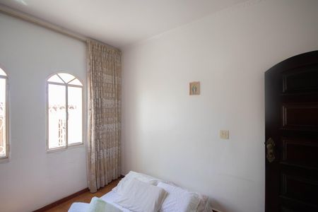 Apartamento à venda com 220m², 4 quartos e 2 vagas Apartamento à venda com 220m², 4 quartos e 2 vagasQuarto 1