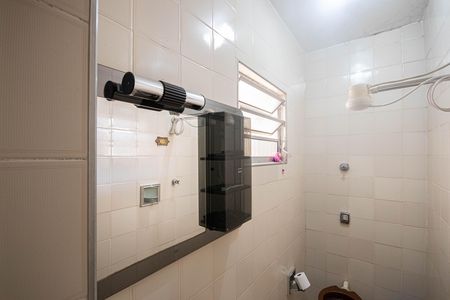 Apartamento à venda com 220m², 4 quartos e 2 vagas Apartamento à venda com 220m², 4 quartos e 2 vagasBanheiro da Suíte