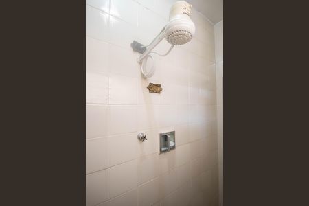 Apartamento à venda com 220m², 4 quartos e 2 vagas Apartamento à venda com 220m², 4 quartos e 2 vagasBanheiro da Suíte