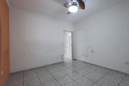 Casa para alugar com 125m², 2 quartos e 2 vagasQuarto