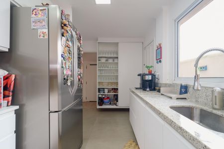 Casa à venda com 238m², 3 quartos e 2 vagas Casa à venda com 238m², 3 quartos e 2 vagasCozinha