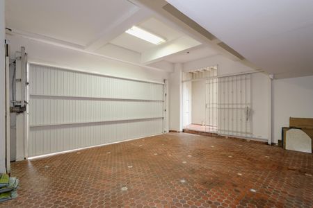 Casa à venda com 238m², 3 quartos e 2 vagas Casa à venda com 238m², 3 quartos e 2 vagasGaragem