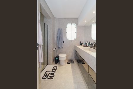 Casa à venda com 238m², 3 quartos e 2 vagas Casa à venda com 238m², 3 quartos e 2 vagasBanheiro da Suíte