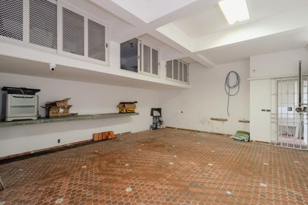 Casa à venda com 238m², 3 quartos e 2 vagas Casa à venda com 238m², 3 quartos e 2 vagasGaragem