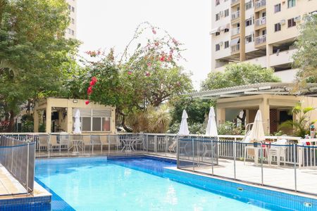 Apartamento à venda com 69m², 3 quartos e 1 vagaÁrea comum - Piscina