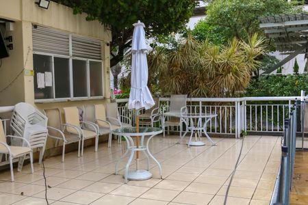 Apartamento à venda com 69m², 3 quartos e 1 vagaÁrea comum - Piscina