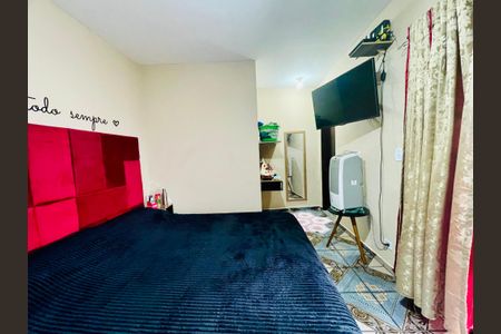 Casa à venda com 200m², 3 quartos e 2 vagasSuíte