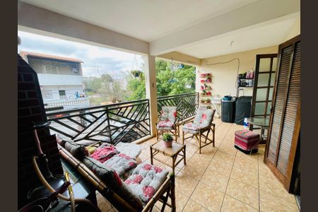 Sacada de casa à venda com 3 quartos, 200m² em Parque Continental Ii, Guarulhos