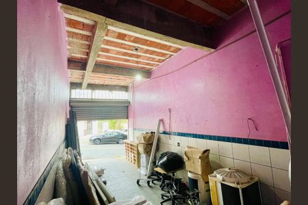 Casa à venda com 200m², 3 quartos e 2 vagasGaragem