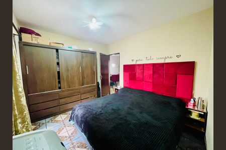 Casa à venda com 200m², 3 quartos e 2 vagasSuíte