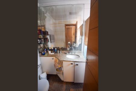 Apartamento à venda com 113m², 3 quartos e 3 vagas Apartamento à venda com 113m², 3 quartos e 3 vagasBanheiro da Suíte 2