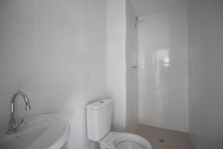 Banheiro de apartamento para alugar com 1 quarto, 35m² em Santo Amaro, São Paulo