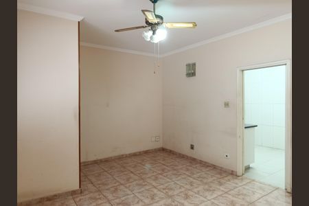 Casa à venda com 146m², 3 quartos e 2 vagasSala