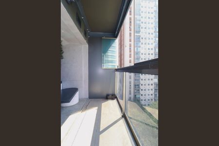 Apartamento à venda com 77m², 1 quarto e 1 vagaVaranda