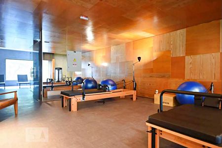 Apartamento à venda com 77m², 1 quarto e 1 vagaÁrea comum