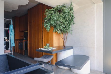 Apartamento à venda com 77m², 1 quarto e 1 vagaVaranda