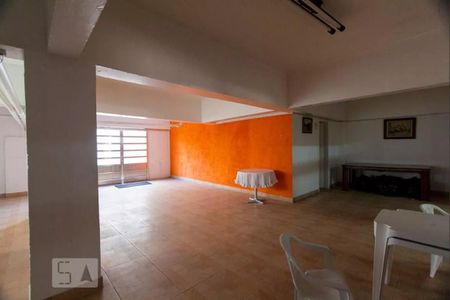 Apartamento à venda com 67m², 3 quartos e 1 vaga Apartamento à venda com 67m², 3 quartos e 1 vagaÁrea comum - Salão de festas