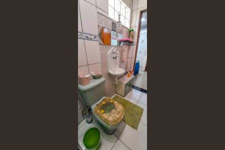 Casa à venda com 105m², 2 quartos e 2 vagasBanheiro da Suíte