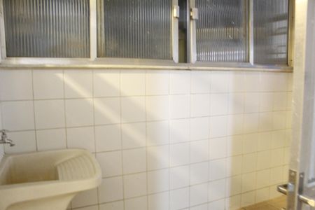 Apartamento à venda com 94m², 3 quartos e 1 vagaÁrea de Serviço