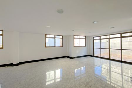 Apartamento à venda com 150m², 4 quartos e 4 vagasÁrea comum - Salão de festas