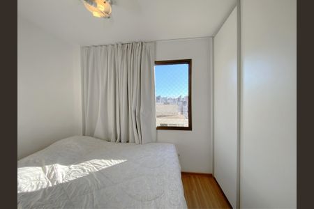 Apartamento à venda com 150m², 4 quartos e 4 vagasQuarto 