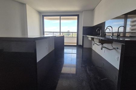 Apartamento à venda com 377m², 4 quartos e 4 vagas