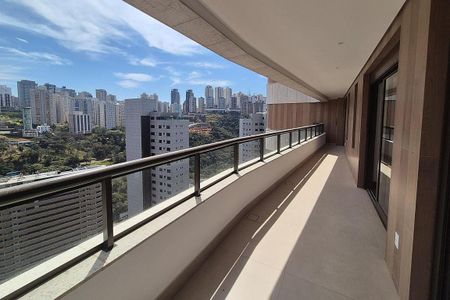 Apartamento à venda com 377m², 4 quartos e 4 vagas