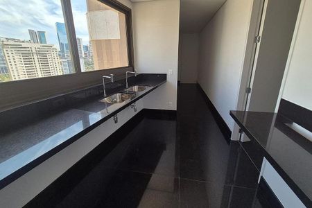 Apartamento à venda com 377m², 4 quartos e 4 vagas