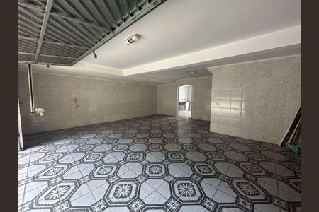 Casa à venda com 4 quartos, 212m² em Vila Regente Feijó, São Paulo