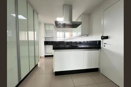 Apartamento à venda com 210m², 4 quartos e 3 vagas