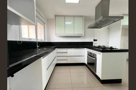 Apartamento à venda com 210m², 4 quartos e 3 vagas