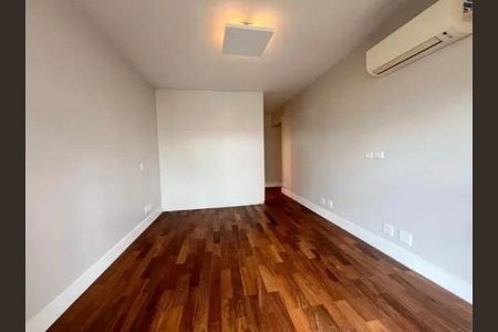 Apartamento à venda com 4 quartos, 210m² em Vila Olímpia, São Paulo