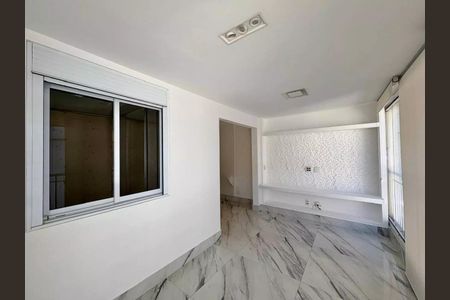 Apartamento à venda com 2 quartos, 62m² em Vila Ipojuca, São Paulo