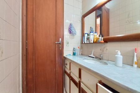 Casa à venda com 135m², 3 quartos e 2 vagas Casa à venda com 135m², 3 quartos e 2 vagasBanheiro Social