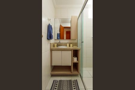 Apartamento à venda com 73m², 2 quartos e 1 vaga Apartamento à venda com 73m², 2 quartos e 1 vagaBanheiro suite