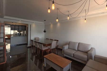 Sala de apartamento para alugar com 3 quartos, 144m² em Gonzaga, Santos