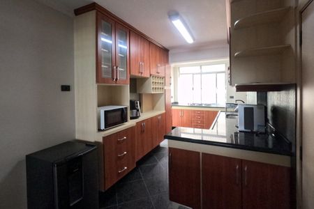 Apartamento para alugar com 144m², 3 quartos e 1 vagaCozinha