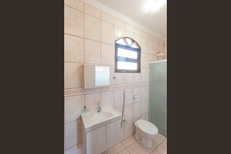 Casa à venda com 182m², 3 quartos e 4 vagasBanheiro da Suíte