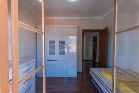 Casa à venda com 182m², 3 quartos e 4 vagasQuarto 2