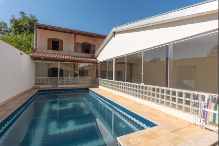 Casa à venda com 182m², 3 quartos e 4 vagasPiscina
