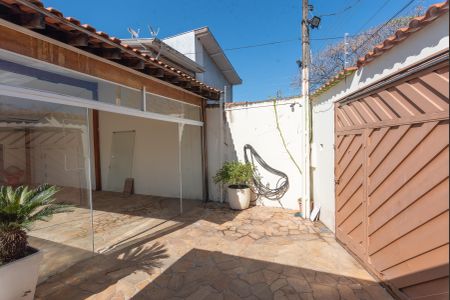 Casa à venda com 182m², 3 quartos e 4 vagasEntrada