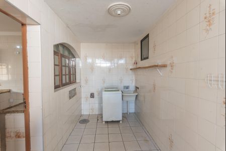 Casa à venda com 182m², 3 quartos e 4 vagasÁrea de Serviço