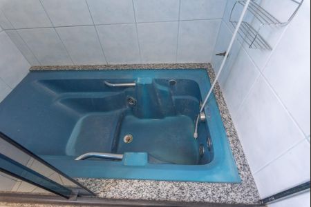 Casa à venda com 182m², 3 quartos e 4 vagasBanheiro Social