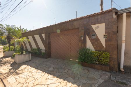 Casa à venda com 182m², 3 quartos e 4 vagasFachada
