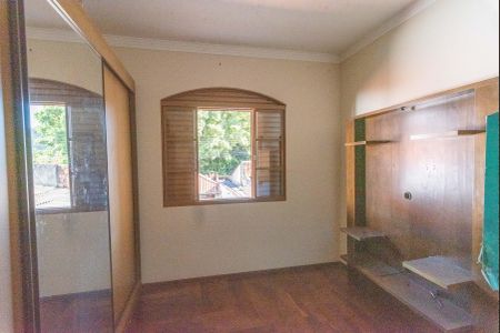 Casa à venda com 182m², 3 quartos e 4 vagasSuíte