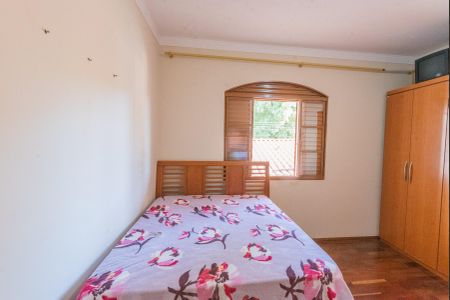 Casa à venda com 182m², 3 quartos e 4 vagasQuarto 1